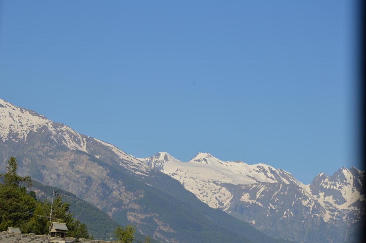 Chambres d'hôtes La Moraine Enchantée Aosta Exterior foto